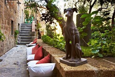 تختخواب و صبحانه Corte Della Maesta Antica Residenza