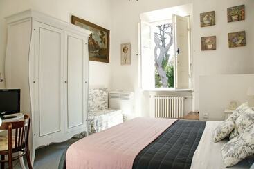 تختخواب و صبحانه Villa Cassuto Maison De Charme