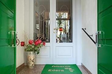 هتل Albergo Edera