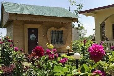 هتل Gorkha Hamlet Resort