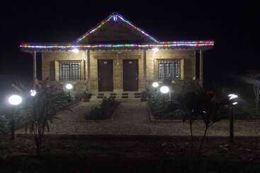 هتل Gorkha Hamlet Resort