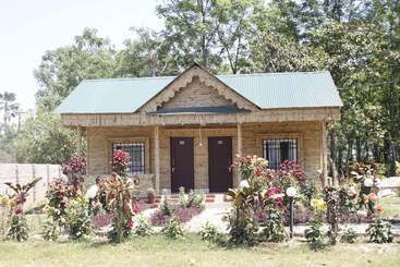 هتل Gorkha Hamlet Resort
