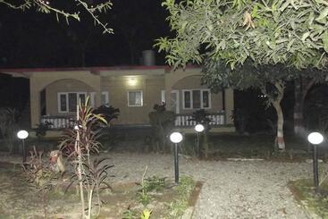هتل Gorkha Hamlet Resort