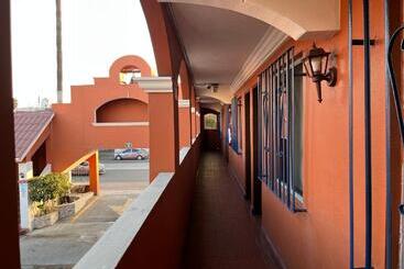 هتل Hacienda