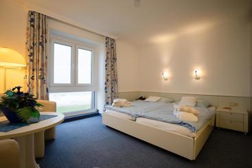 هتل S Haus Waterkant & Strandvilla Eils