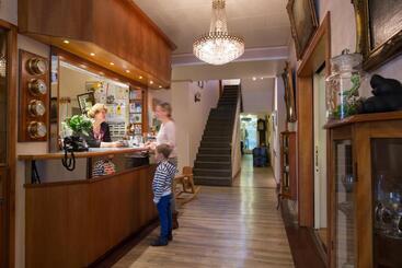 هتل S Haus Waterkant & Strandvilla Eils