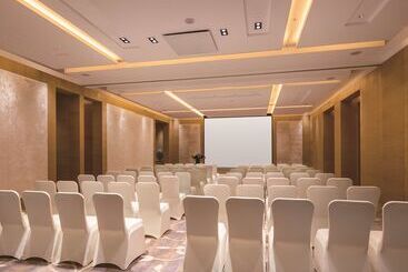 هتل Thousand Cranes Sanya Yazhou Bay Int L Exchange Centre