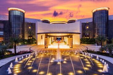 هتل Thousand Cranes Sanya Yazhou Bay Int L Exchange Centre