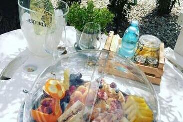 Il Giardino Dei Flintstones B&b