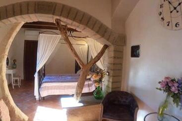 Il Giardino Dei Flintstones B&b