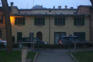 تختخواب و صبحانه Casadelia