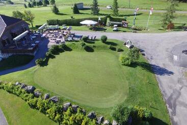 تختخواب و صبحانه Golf Du Rochat