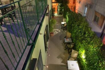 تختخواب و صبحانه La Casa Del Nonno