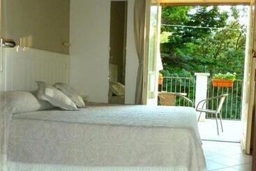 تختخواب و صبحانه La Locanda Al Lago