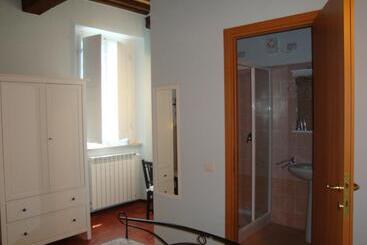 Bed & Breakfast Lucca Fora