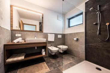 هتل Chalet Kristall   Dolomites Garden Chalet