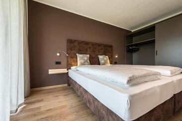 هتل Chalet Kristall   Dolomites Garden Chalet