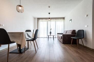 هتل Chalet Kristall   Dolomites Garden Chalet