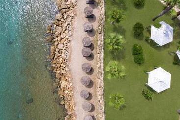هتل Lido Degli Scogli