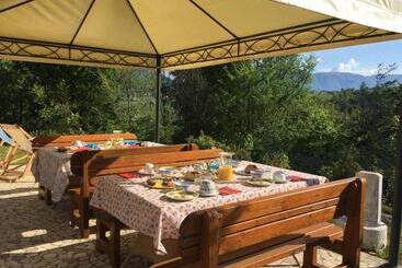 تختخواب و صبحانه Agriturismo Lemire