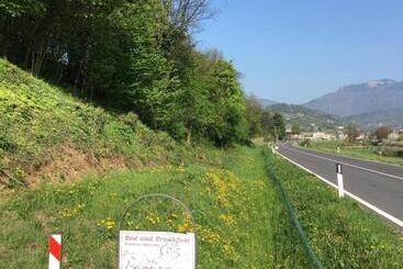 تختخواب و صبحانه Agriturismo Lemire