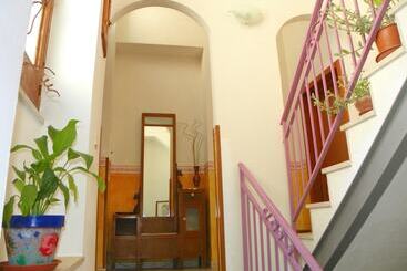 住宿加早餐  Cloris Guest House