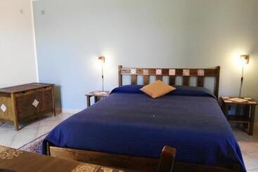 住宿加早餐  Cloris Guest House