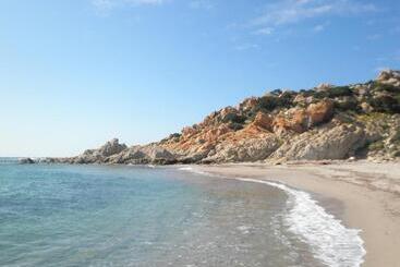 تختخواب و صبحانه Conca Marina
