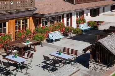 Berghotel Ladinia