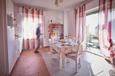 Cento Passi Dal Duomo B&b