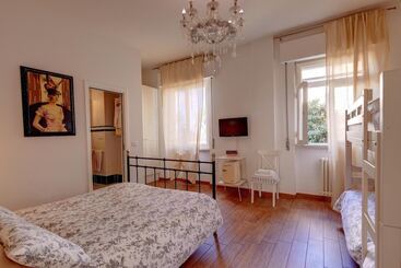 Cento Passi Dal Duomo B&b