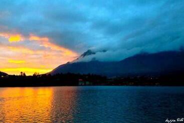 Hll Hotel Lungolago Lecco Como Lake