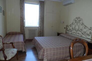 فندق Albergo Lucia Pagnanelli