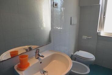 هتل Albergo Villa Anna