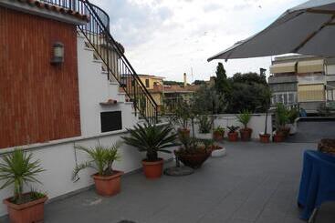 هتل Albergo Villa Anna