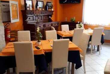 هتل Cascia Ristorante
