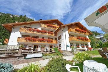 فندق Malga Passerella