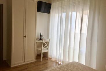 هتل Villa Emma Malcesine