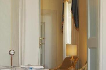 هتل Villa Rinalducci