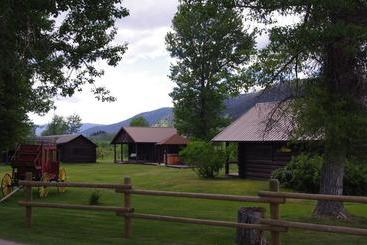 منتجع Parade Rest Ranch