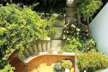 B&b Il Giardino Di Villa Anna