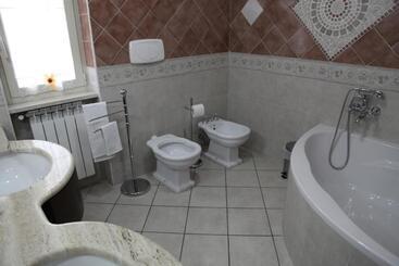 تختخواب و صبحانه Casa Del Girasole
