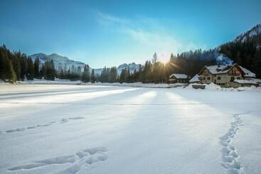 تختخواب و صبحانه Rifugio Lago Nambino