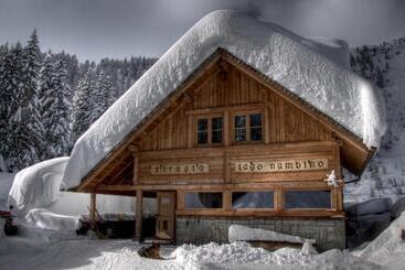 تختخواب و صبحانه Rifugio Lago Nambino