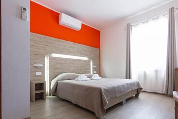 تختخواب و صبحانه Roccabianca Rooms & Studios