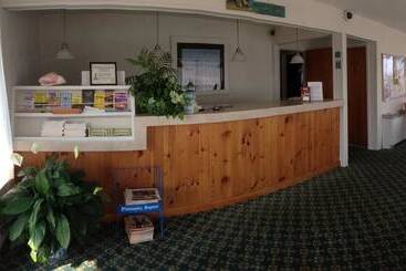 Gold Crest Motel