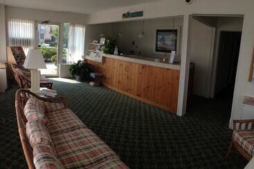 Gold Crest Motel