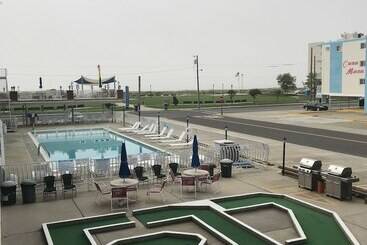 Gold Crest Motel