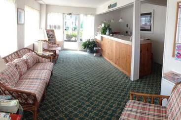 Gold Crest Motel