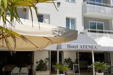 هتل Atenea Golden Star